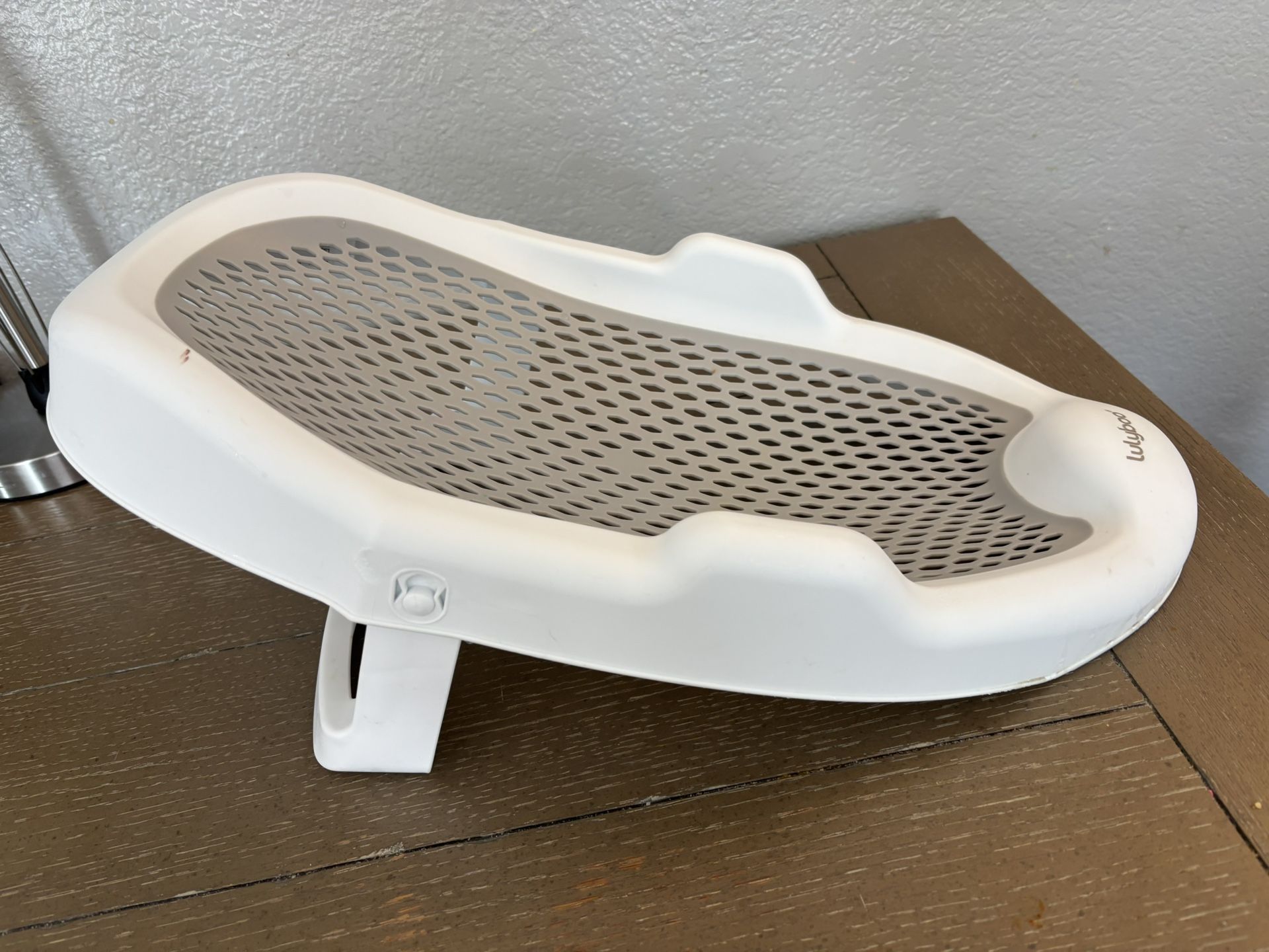 Baby Bath Tub / Para Bañar Al Bebé (porta bañera)