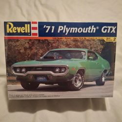Plastic Model Car Kit: '71 Plymouth GTX