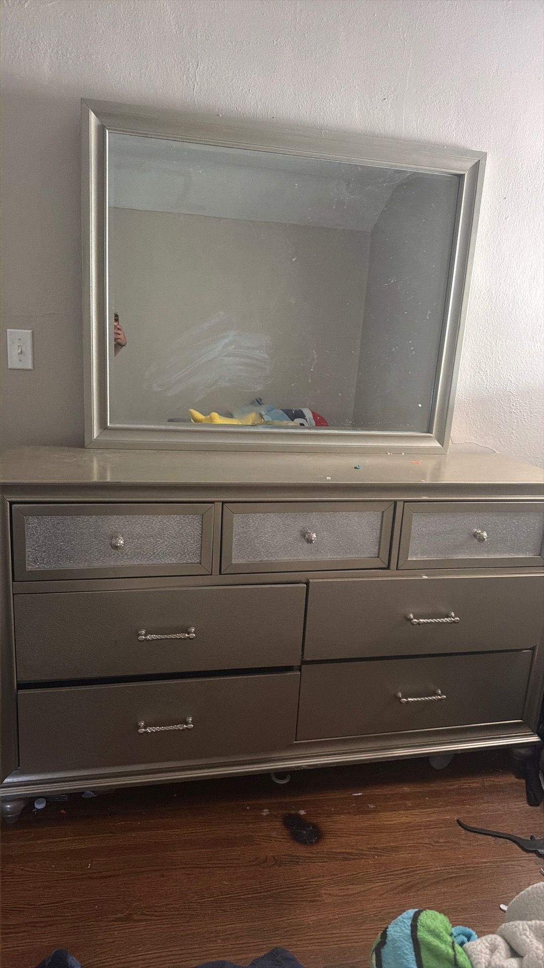 Bedroom set