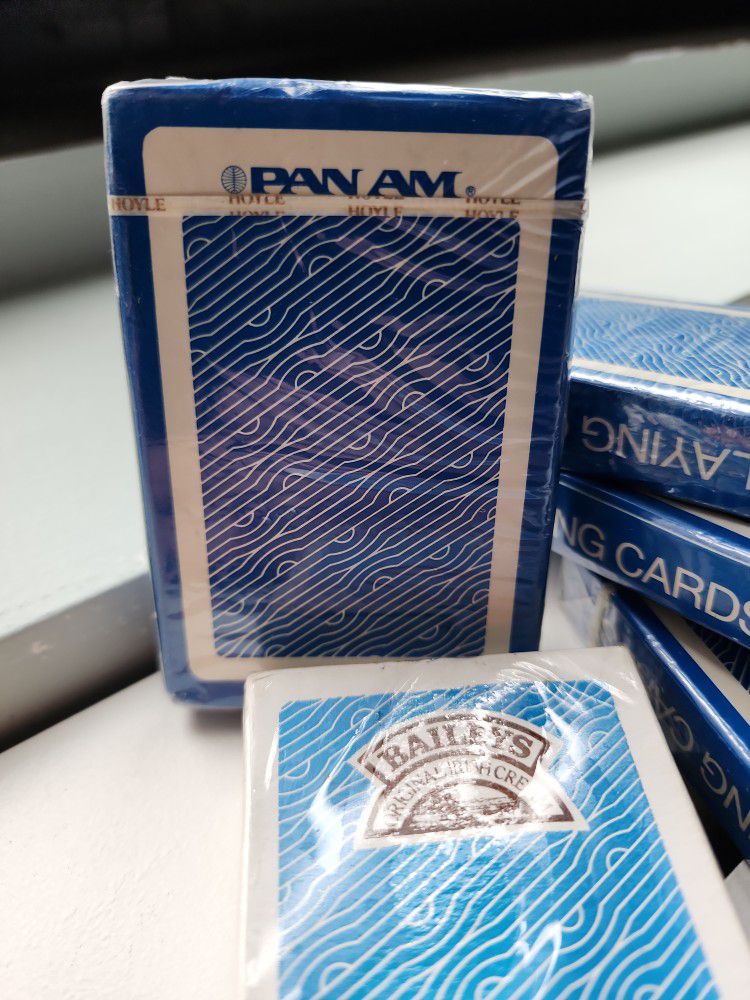 VINTAGE PAN AM PLAYING CARDS COLLECTABLE 