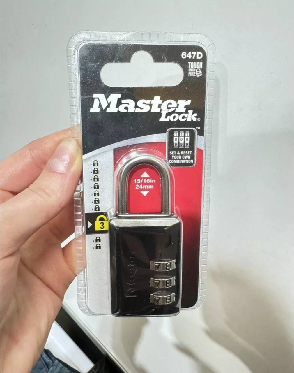 Master Lock 647D Set Your Own 3 Digit Combination Padlock New Sealed, Black new