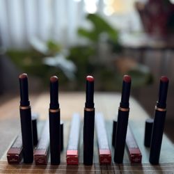 Mac Power kiss Velvet Lipstick