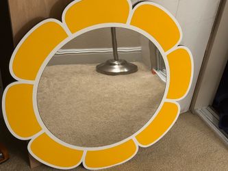 Flower Mirror, Retro Mirror, Daisy Mirror 24in