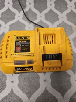 DeWalt DCB118 20V 8 Amp Fast Charger