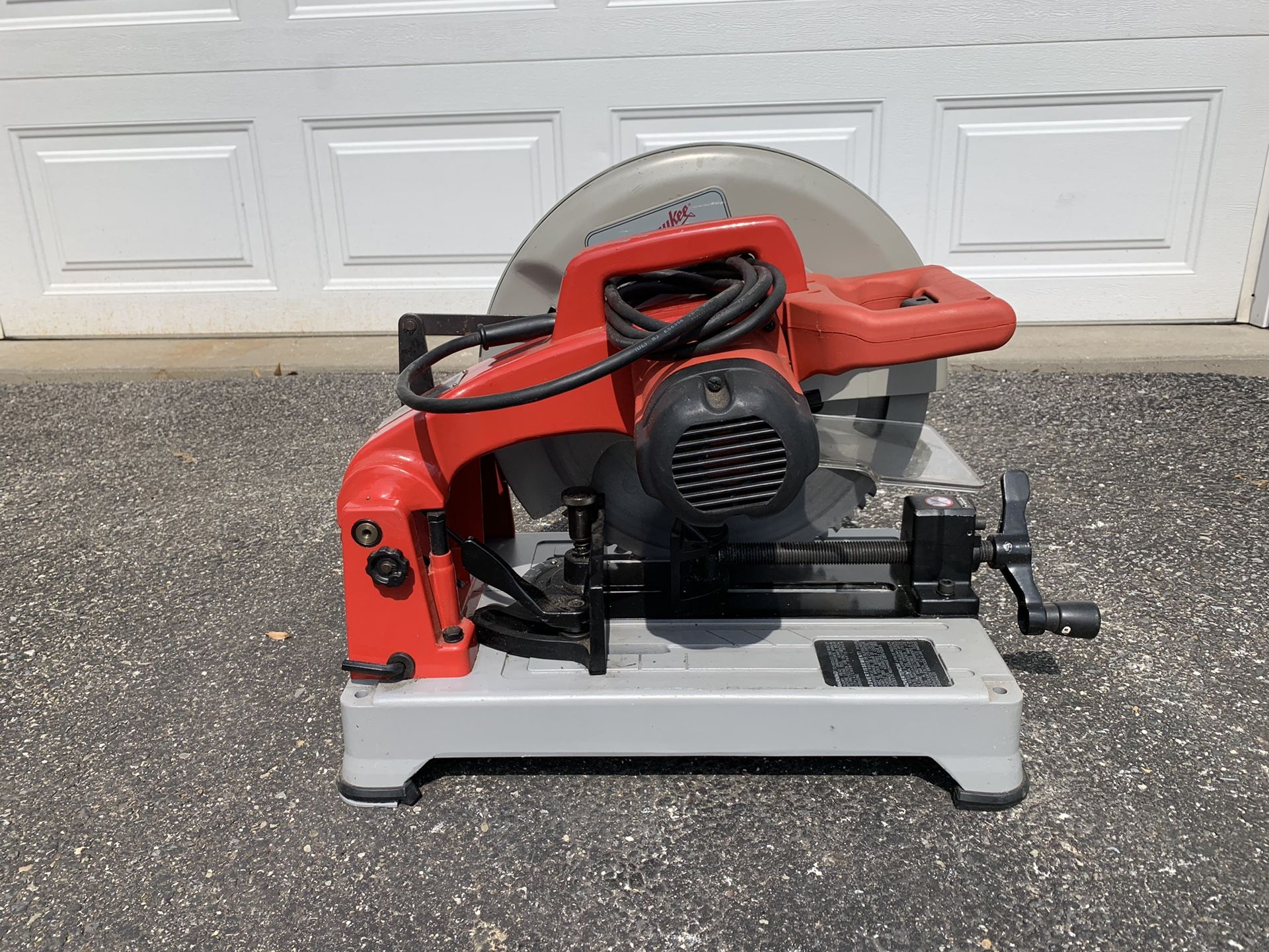 Milwaukee 14" DryCut Machine Chop Saw (Model 619020) for Sale in