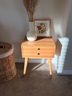 Night stand