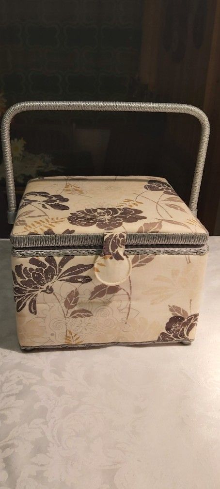 St. Jane Sewing Basket 