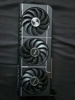 ASUS RX 9070 XT – Like new less than. 2 weeks