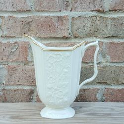 Lenox Carolina Collection 20 Oz Pitcher 