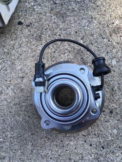 2008 Saturn Vue wheel Bearing Hub Assembly