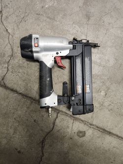Nail gun