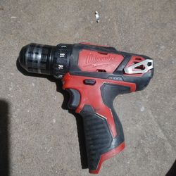 Milwaukee M12 3/8" Drill