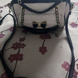Betsey Johnson Black And White Crossbody Handbag . 