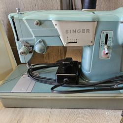 Singer Sewing Machine
