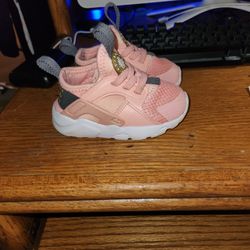 Toddlers Pink Nikes