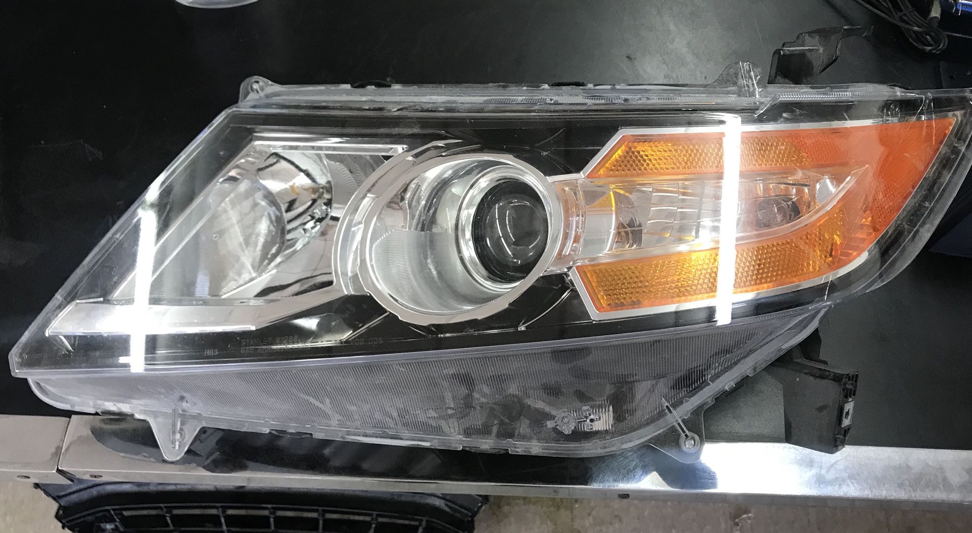 2014 - 2017 Honda Odyssey LH Xenon Headlight