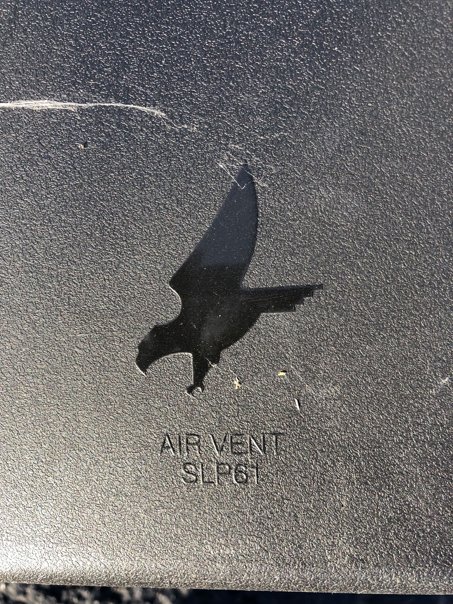 Air hawk roof vent