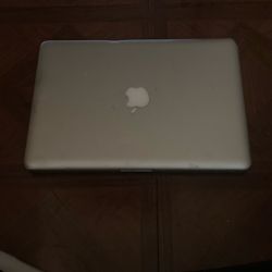 Working Mac Book Pro With No Charger 