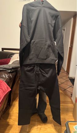 Fear of God Essentials Hoodie and Sweatpants Set . Read description below