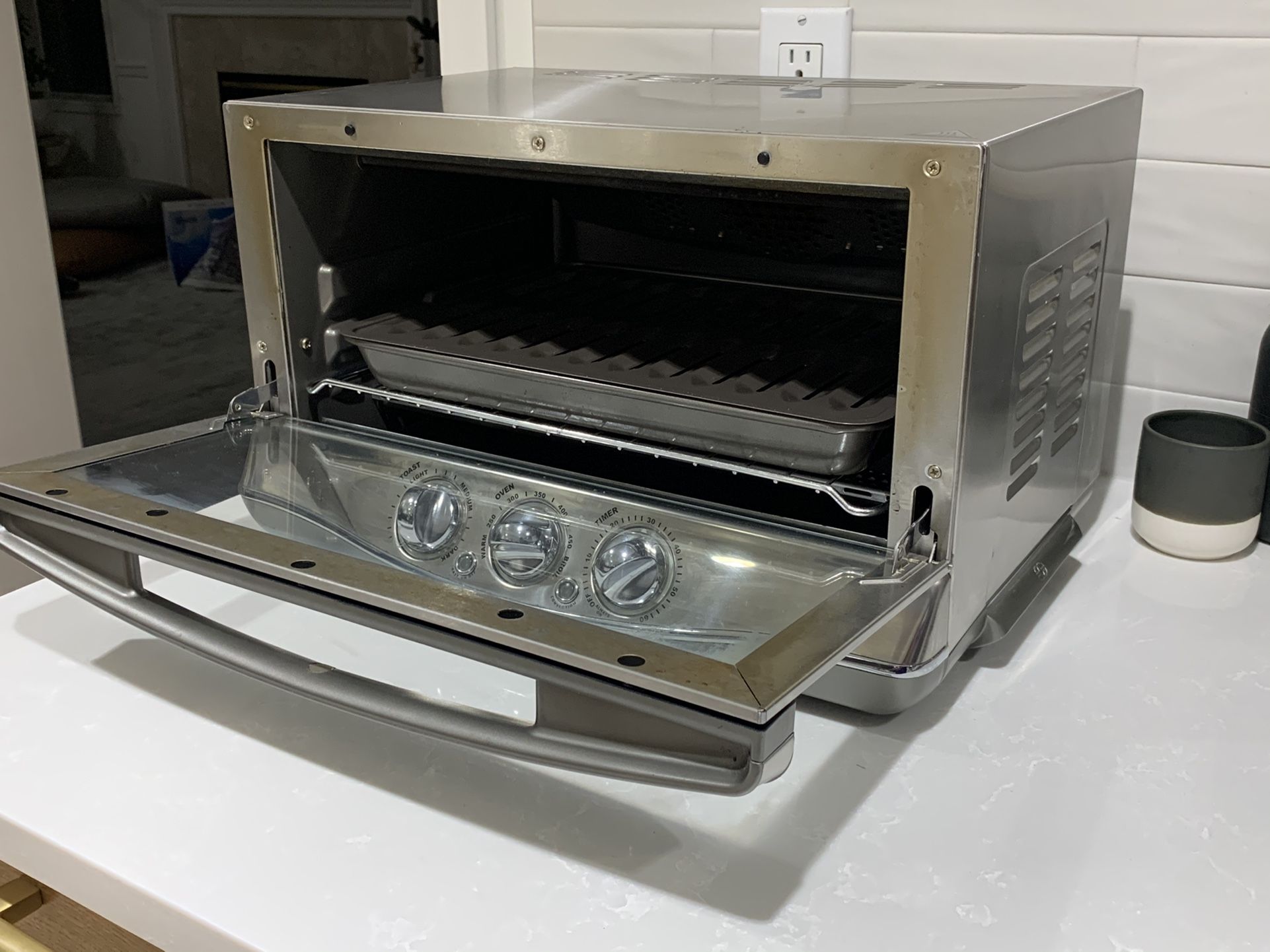 Calphalon Toaster Oven for Sale in Bothell, WA OfferUp