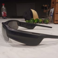 Bose Tmple Speaker Glasses 