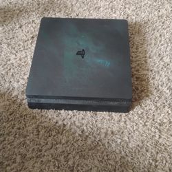 Ps 4 Used Does Not Work But Can Be Used For Decoration 