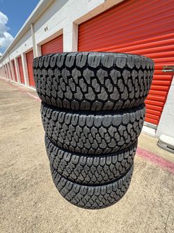 285/70R17 Firestone Destination X/T All-Terrain Load Range E 10ply Tires Llantas