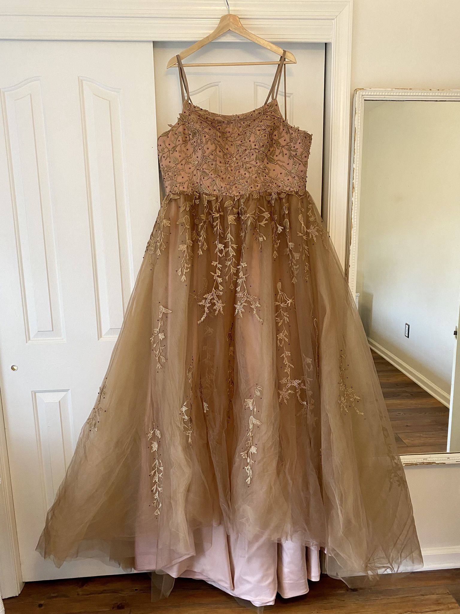 Formal Prom Dress / Gown - Size 16