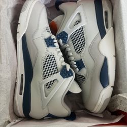 Air Jordan Retro 4 “Industrial Blue”