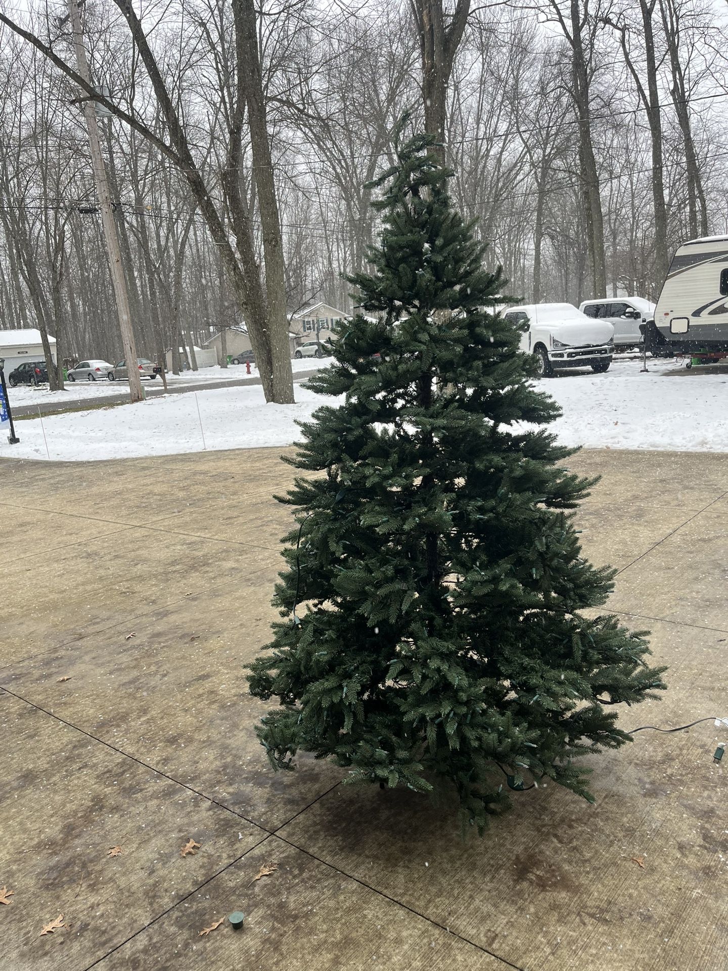 7.5 Foot Christmas Tree