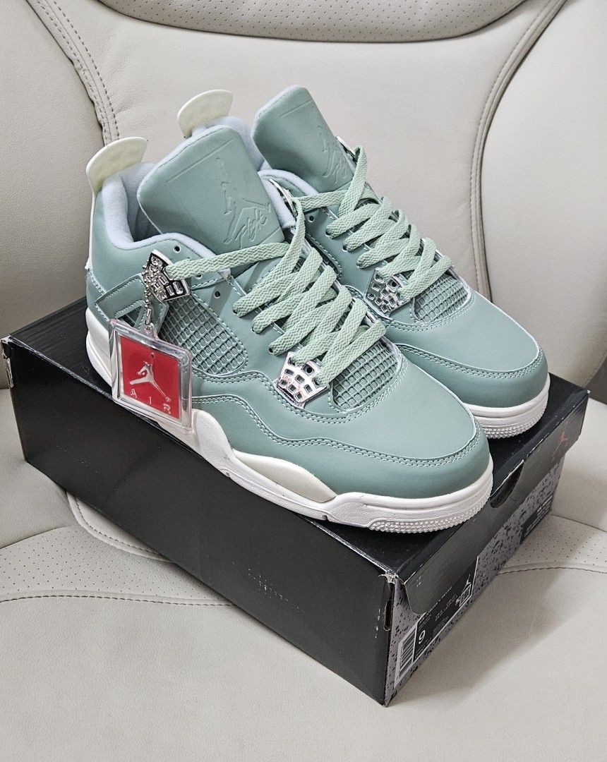 Jordan 4 Retro