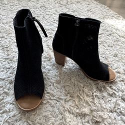 Toms Black Women’s Majorca Booties