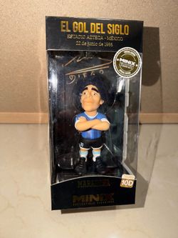 Argentina National Team Diego Maradona "El Gol Del Siglo" Vinyl Figure Minix