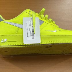 Nike LV8 Utility