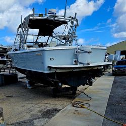 27 ft (30ft total) 1988 Pheniox fishing express/fish buster 