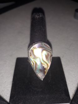 Beautiful X-Large Abalone ring