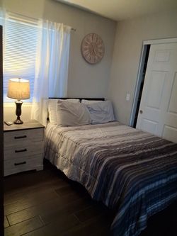 Bedroom set