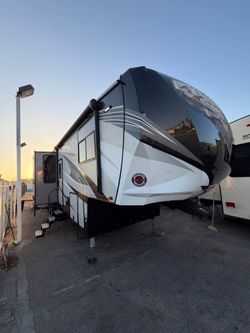 2018 Heartland Cyclone 4005