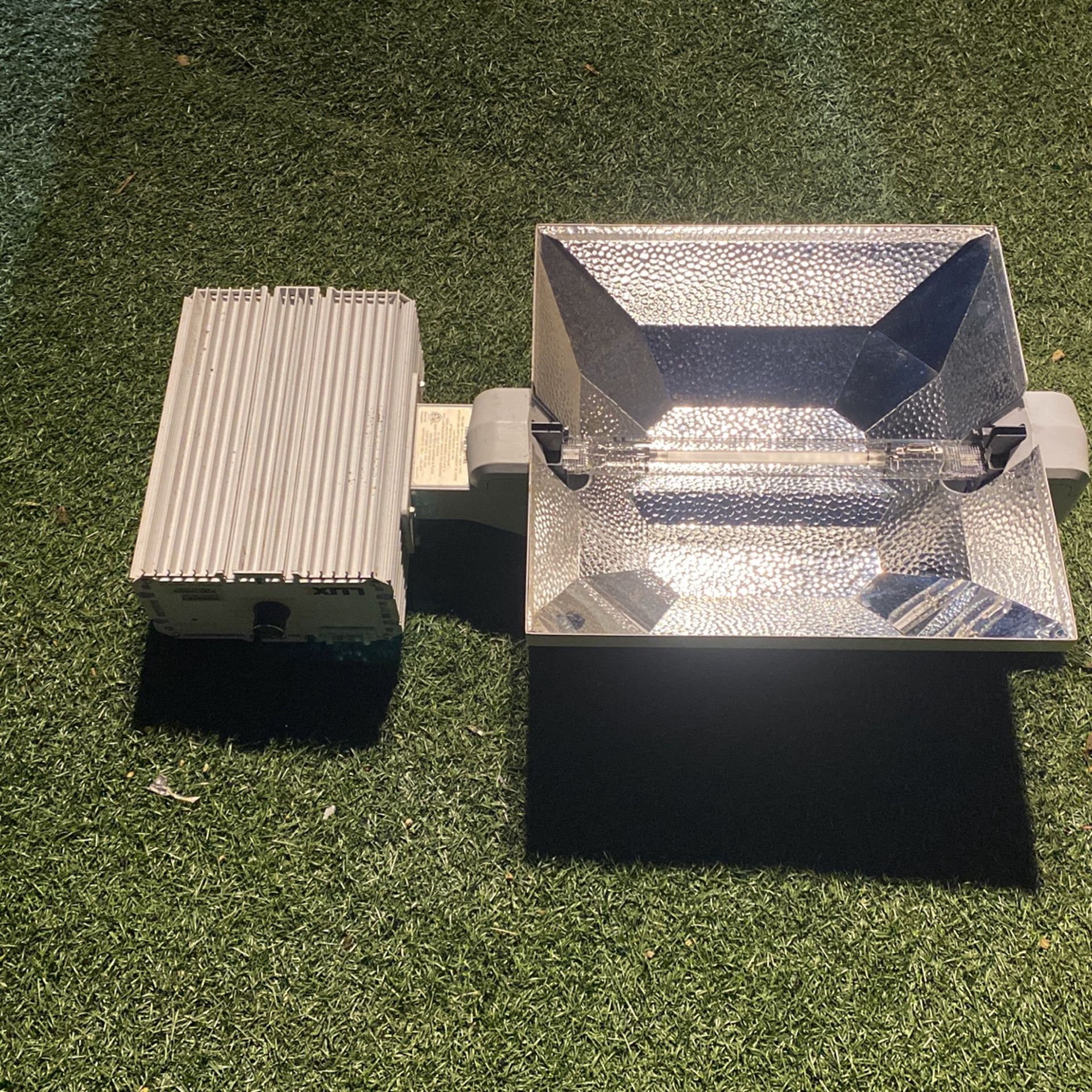 Luxx 1000 Watts Hydro System Light