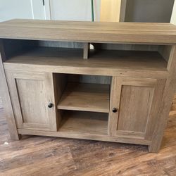 Entertainment/ Tv Stand 