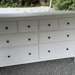 Hemnes Dresser 