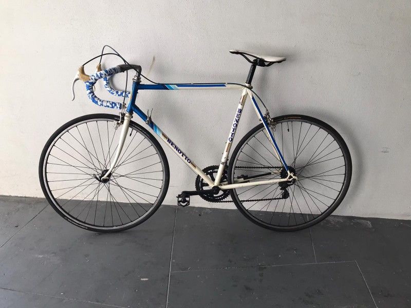 ROUTE BIKE BENOTTO 12 SPEED EXCELLENT CONDITIONS
