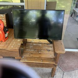 32 Inch Tv With Mounting Bracket 
