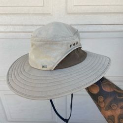 REI Full Brim Hat