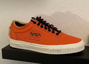 NASA vans old skool men’s 8.0