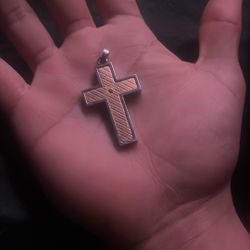 Gold Pendant With Diamond