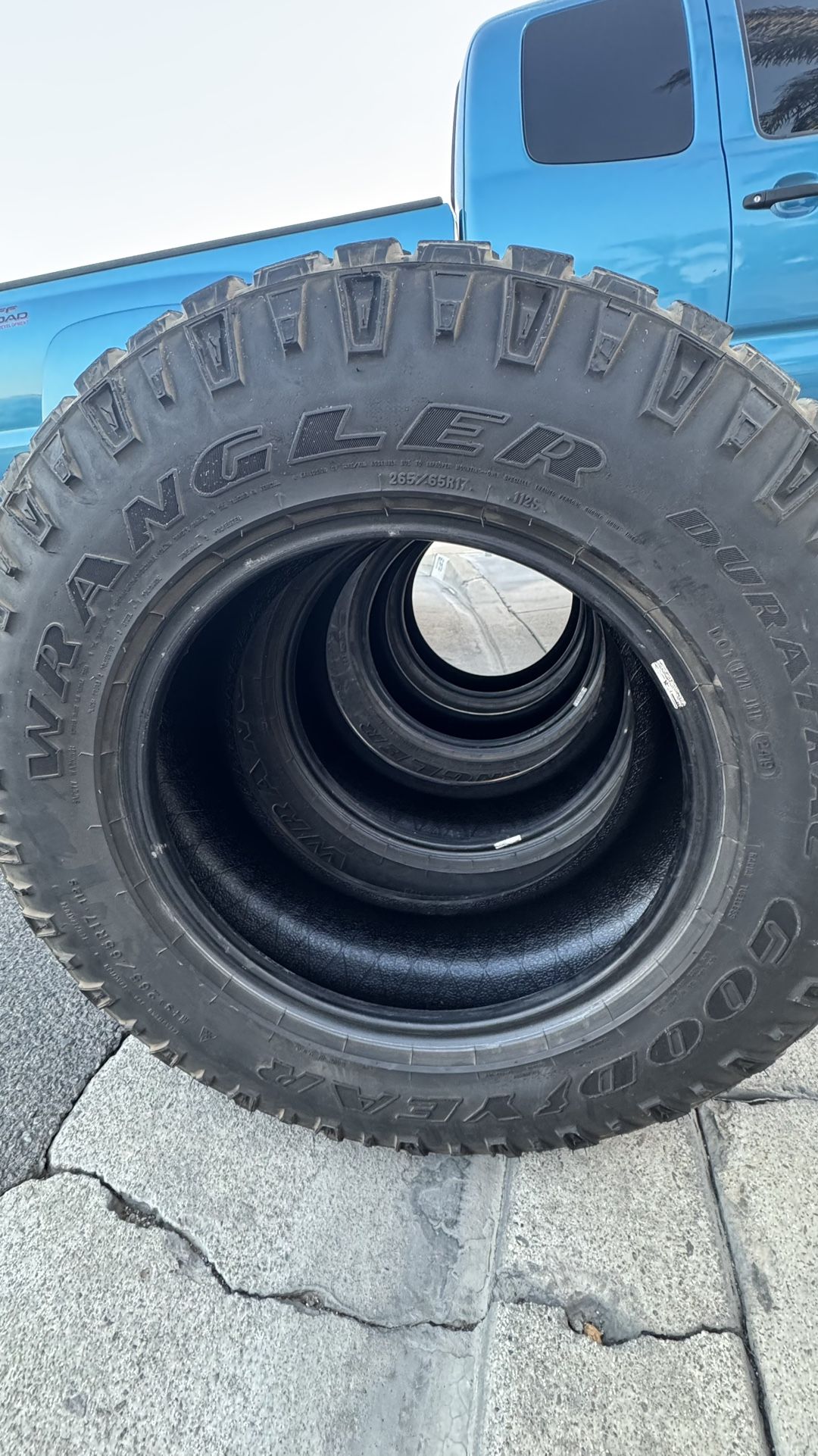 265/65R17