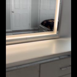 Queen Light Up Dresser And Bed 