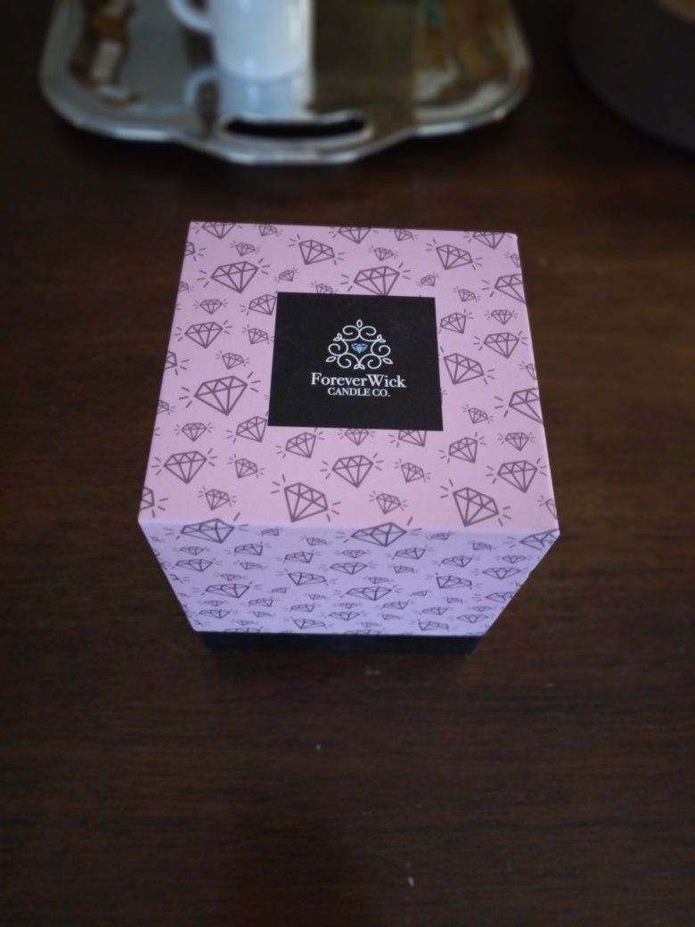 *** FOREVER WICK CANDLE CO. ***