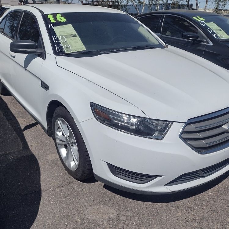 2016 Ford Taurus